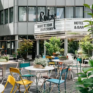 Ruby Leni 4*, Düsseldorf Duitsland